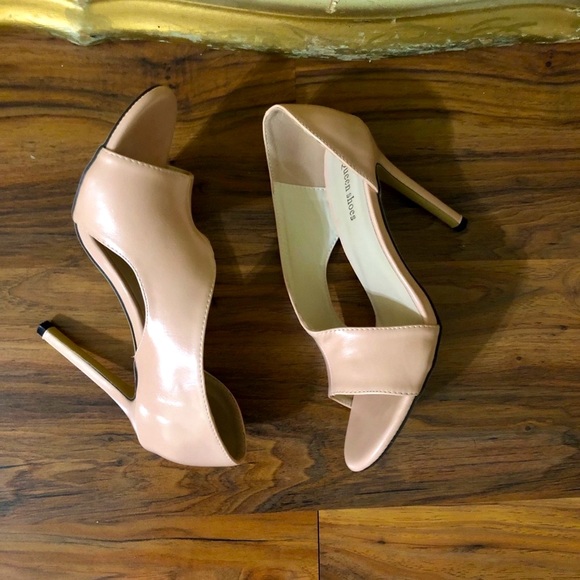 Joyshoetioue Excellent Condition Peach Heels - Picture 4 of 5